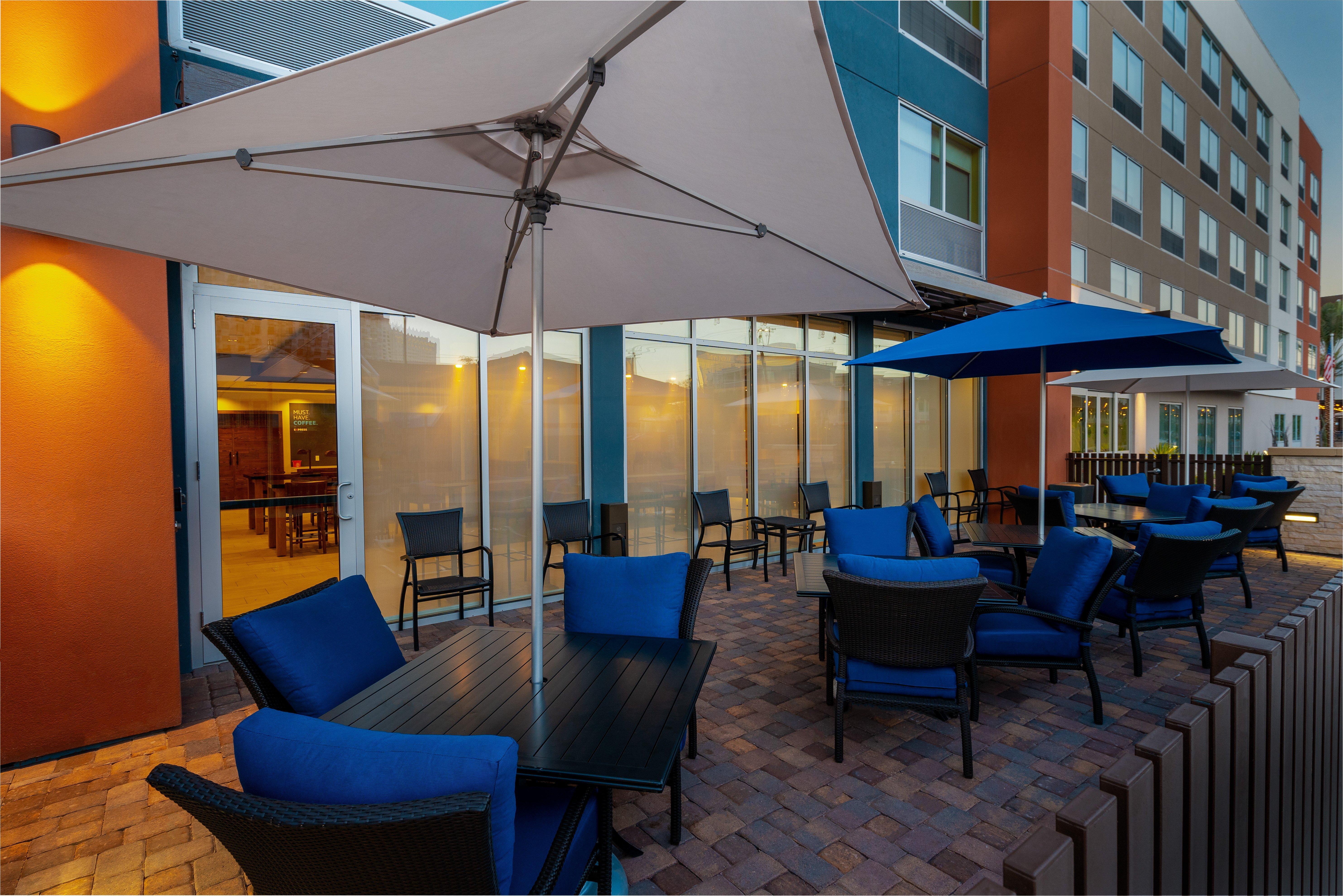 Holiday Inn Express & Suites - Las Vegas - E Tropicana By Ihg Eksteriør bilde