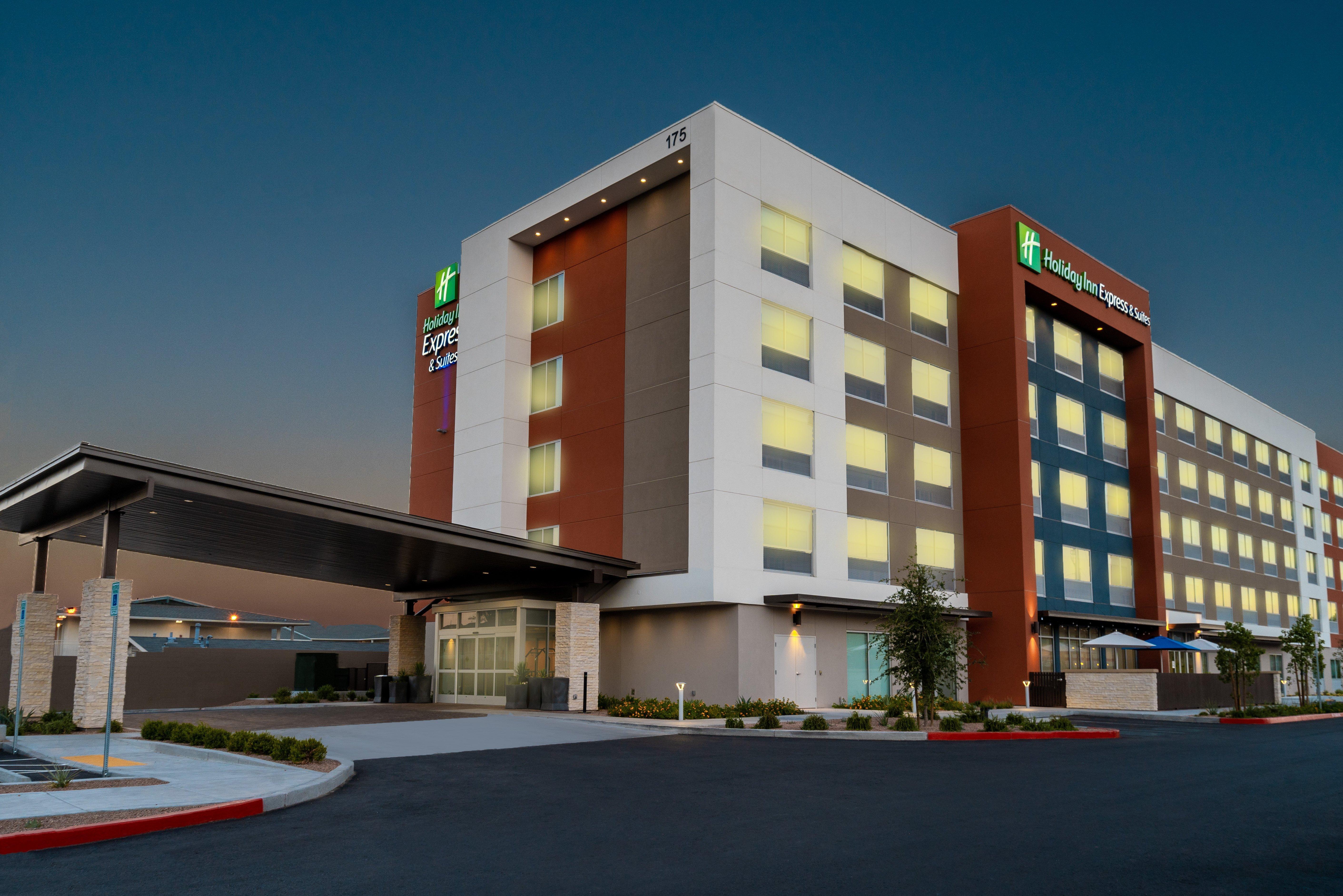 Holiday Inn Express & Suites - Las Vegas - E Tropicana By Ihg Eksteriør bilde